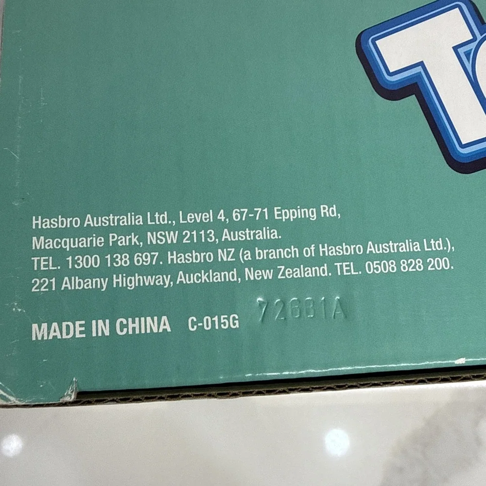 Hasbro Gaming Toilet Trouble Game C0447 Water Spraying Family Fun Fast Ship NEW